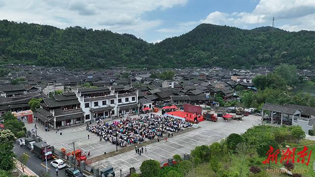 黑凤寺村新任领导引领乡村振兴繁荣之路